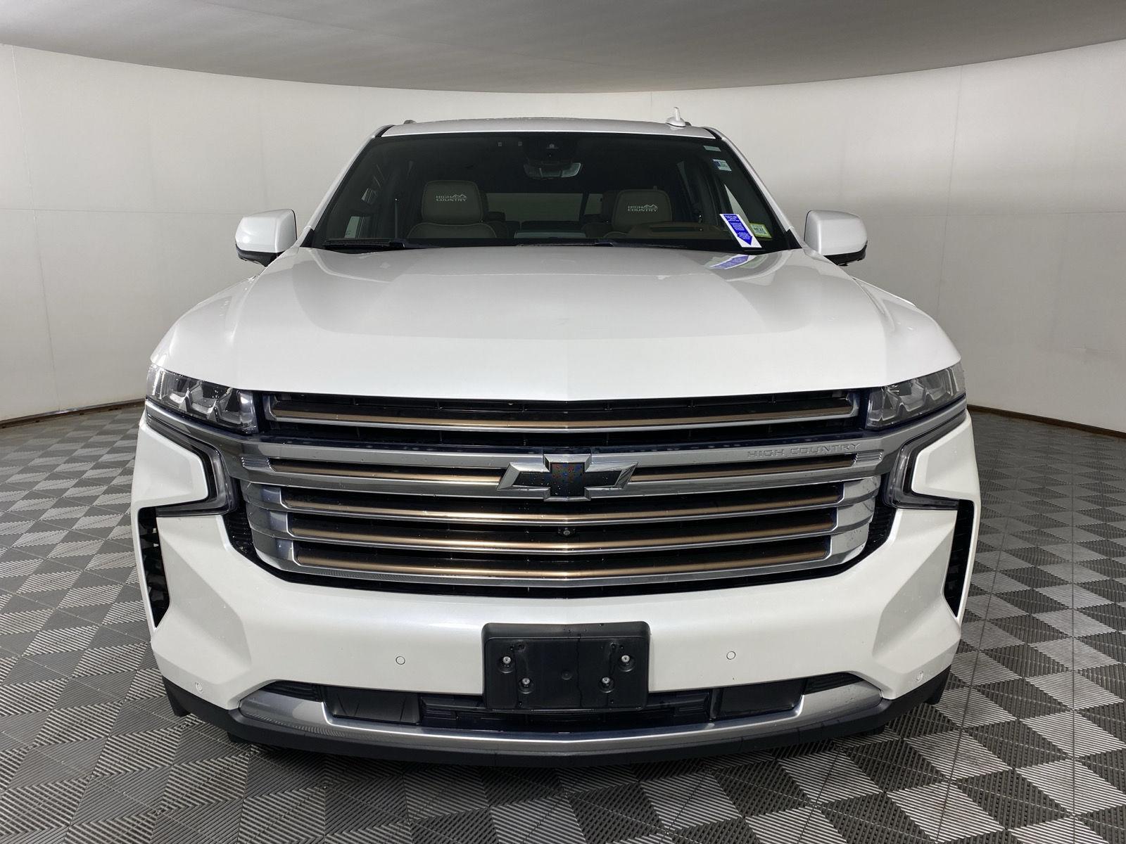 Used 2023 Iridescent Pearl Tricoat Chevrolet High Country image 2