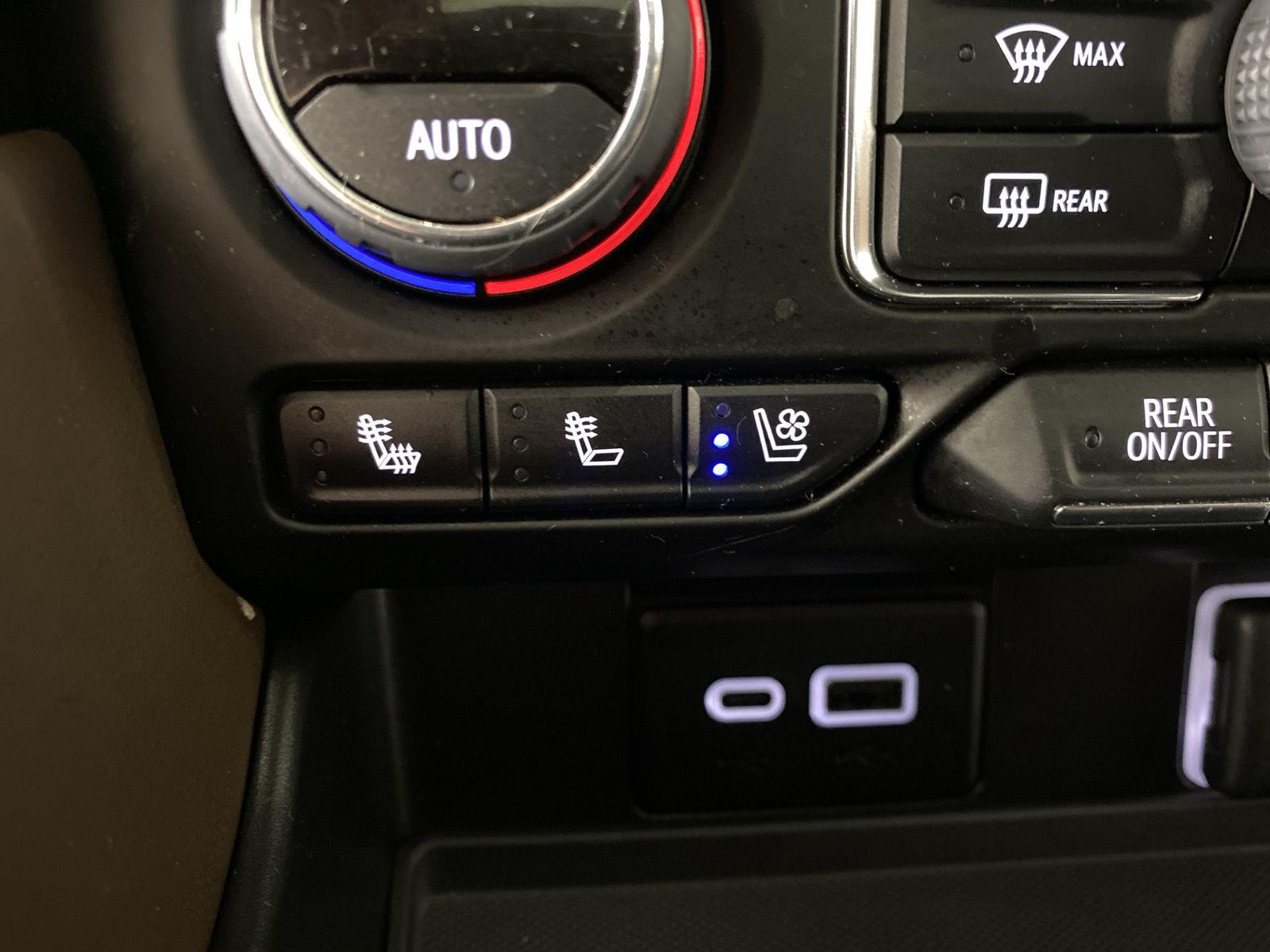 Used 2023 Iridescent Pearl Tricoat Chevrolet High Country image 21