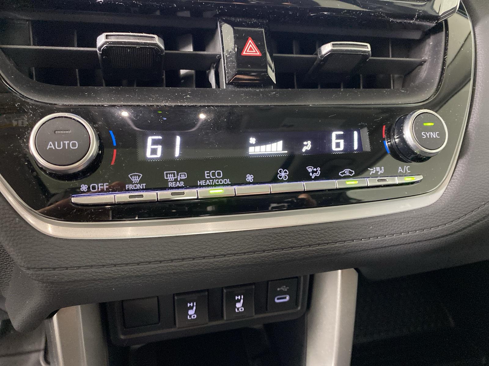 Used 2024 Wind Chill Pearl Toyota XLE image 19