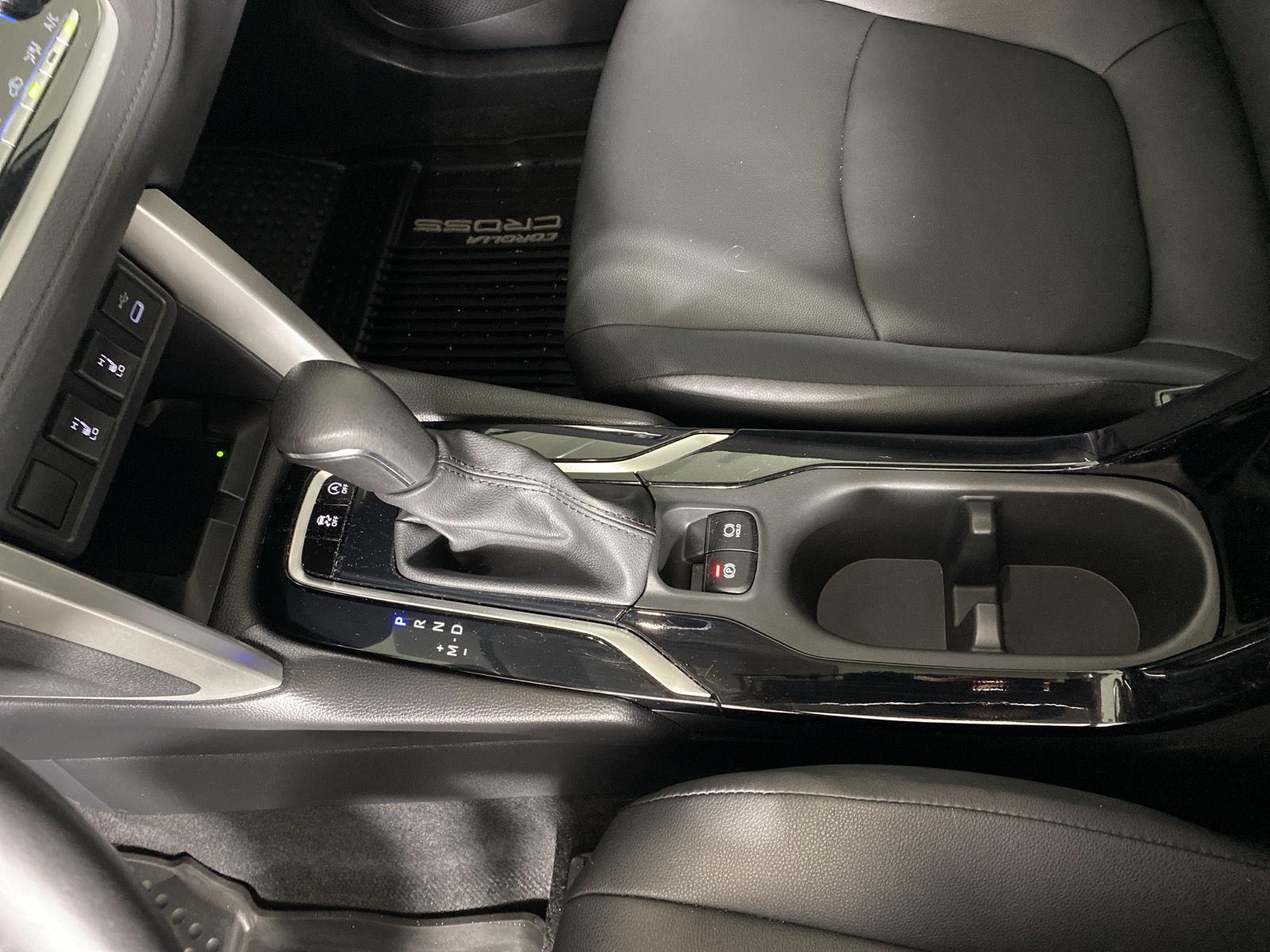 Used 2024 Wind Chill Pearl Toyota XLE image 22