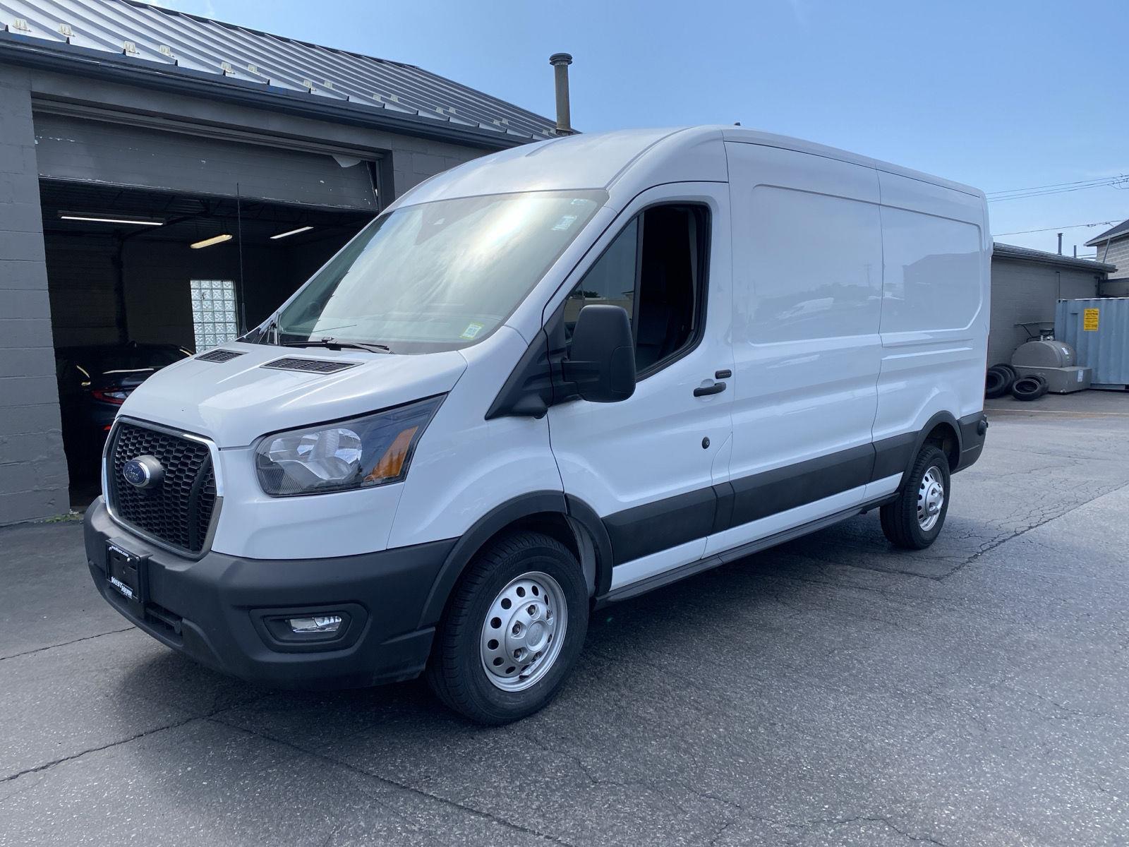 Used 2024 Oxford White Ford 350 image 3