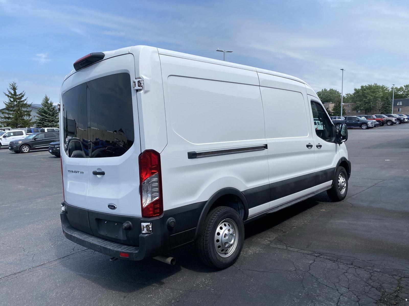 Used 2024 Oxford White Ford 350 image 7