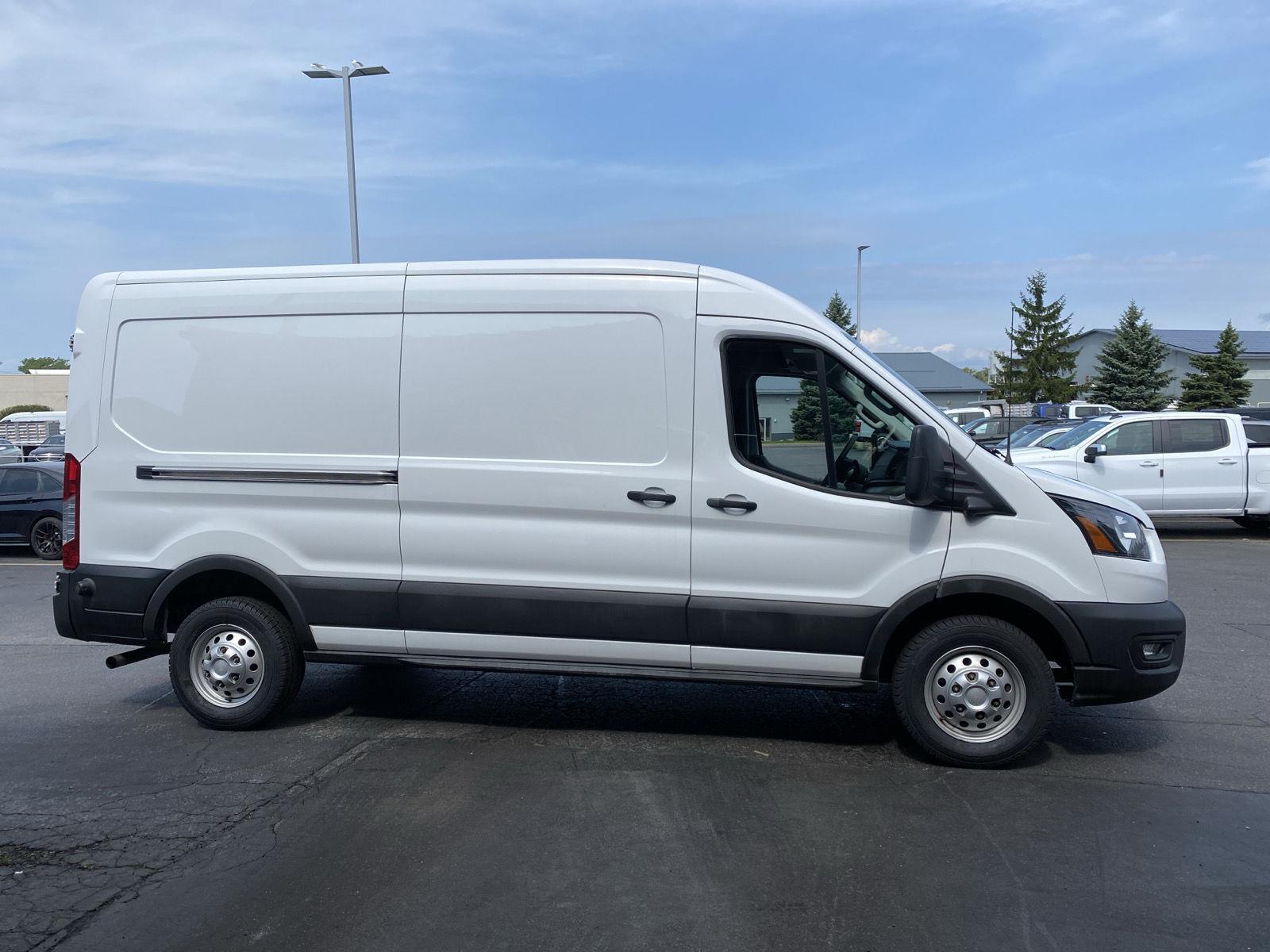Used 2024 Oxford White Ford 350 image 8