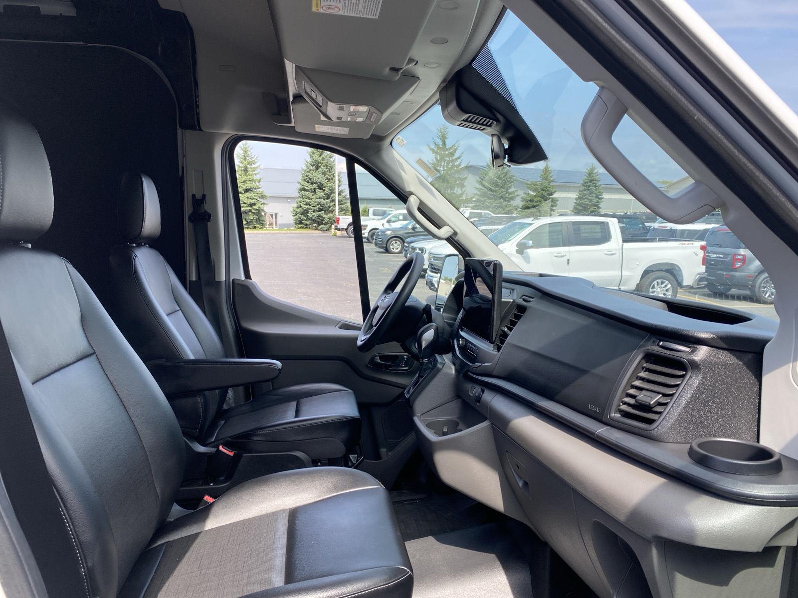 Used 2024 Oxford White Ford 350 image 22