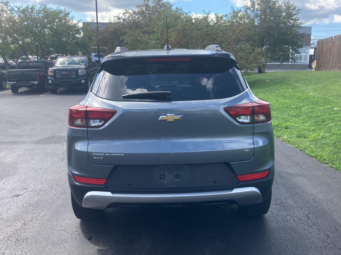 Used 2022 Satin Steel Metallic Chevrolet LT image 6