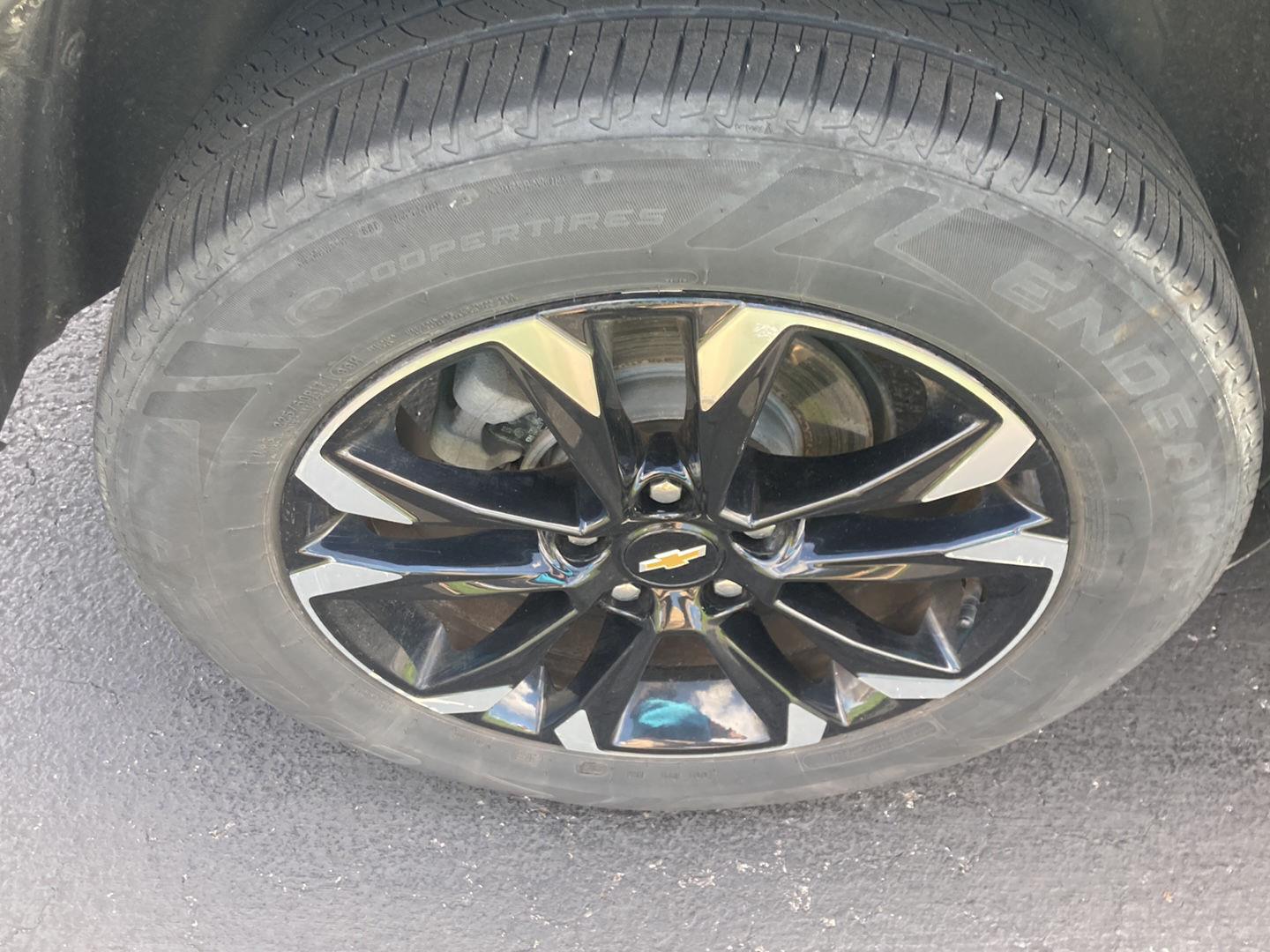 Used 2022 Satin Steel Metallic Chevrolet LT image 9
