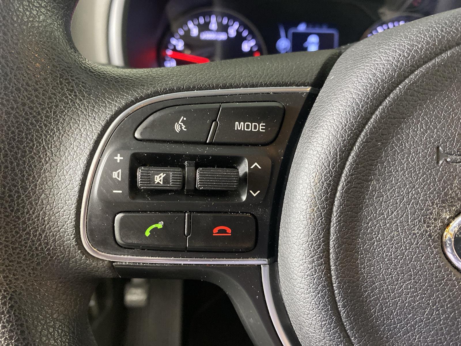Used 2019 Sparkling Silver Kia LX image 15