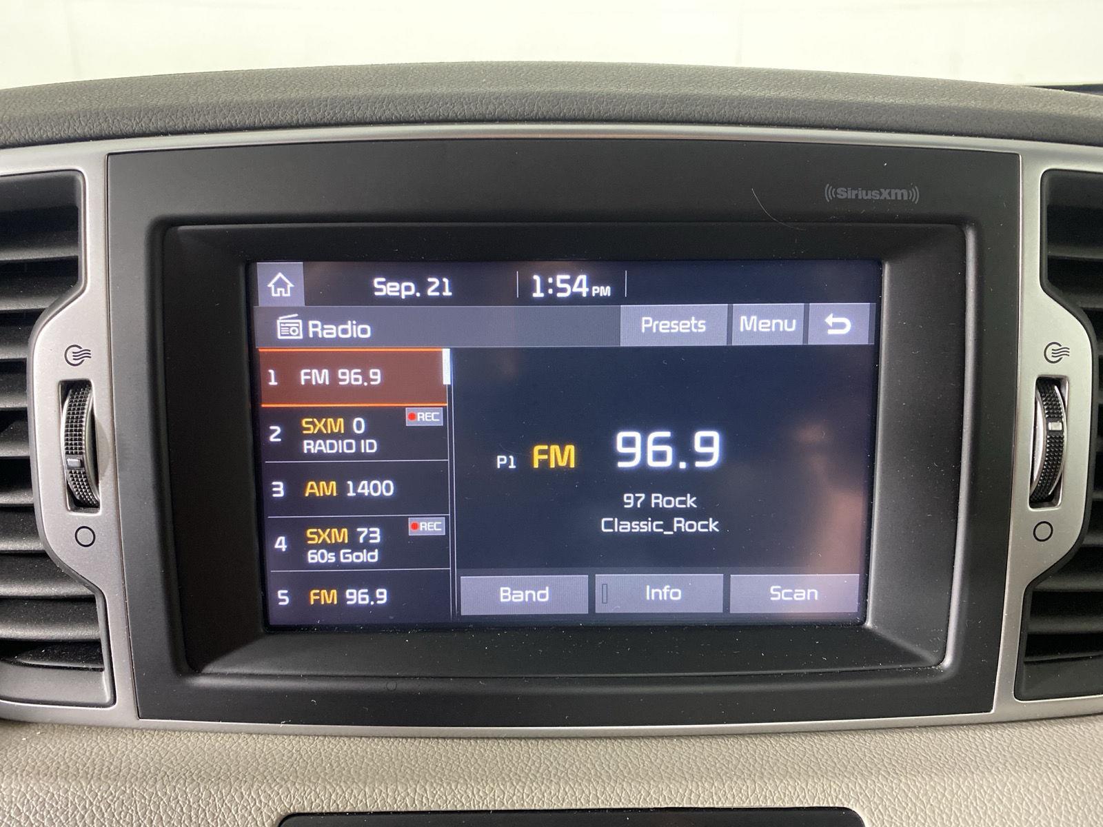 Used 2019 Sparkling Silver Kia LX image 17