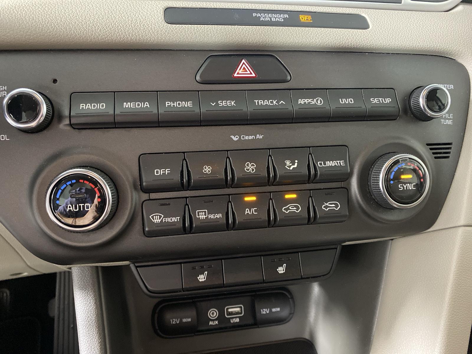 Used 2019 Sparkling Silver Kia LX image 19