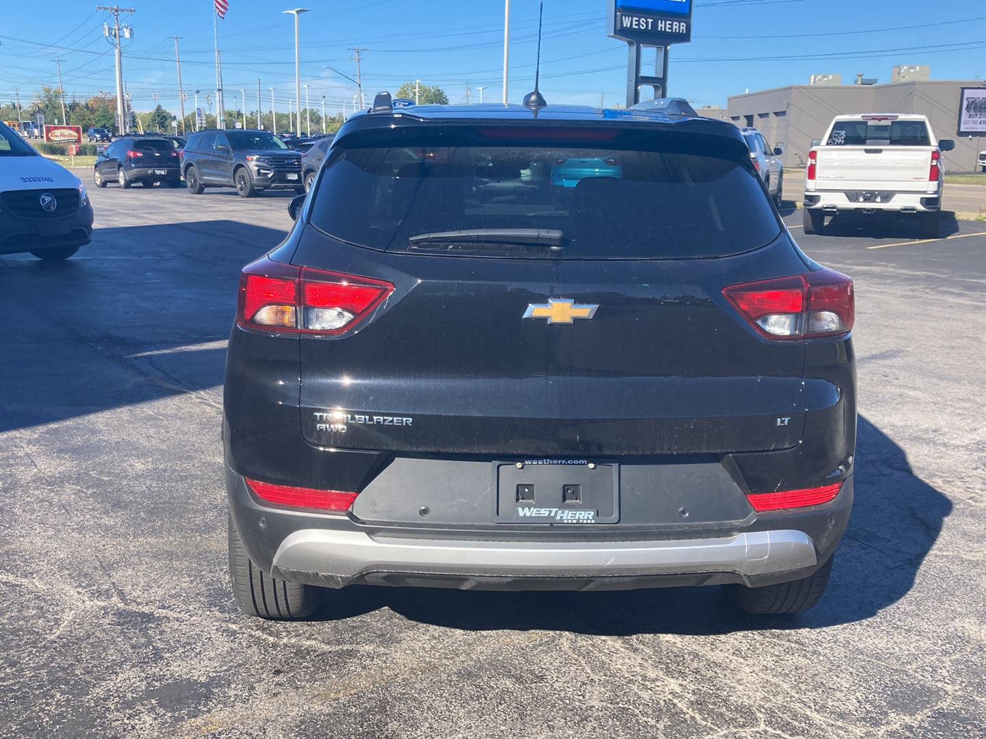 Used 2024 Mosaic Black Metallic Chevrolet LT image 6