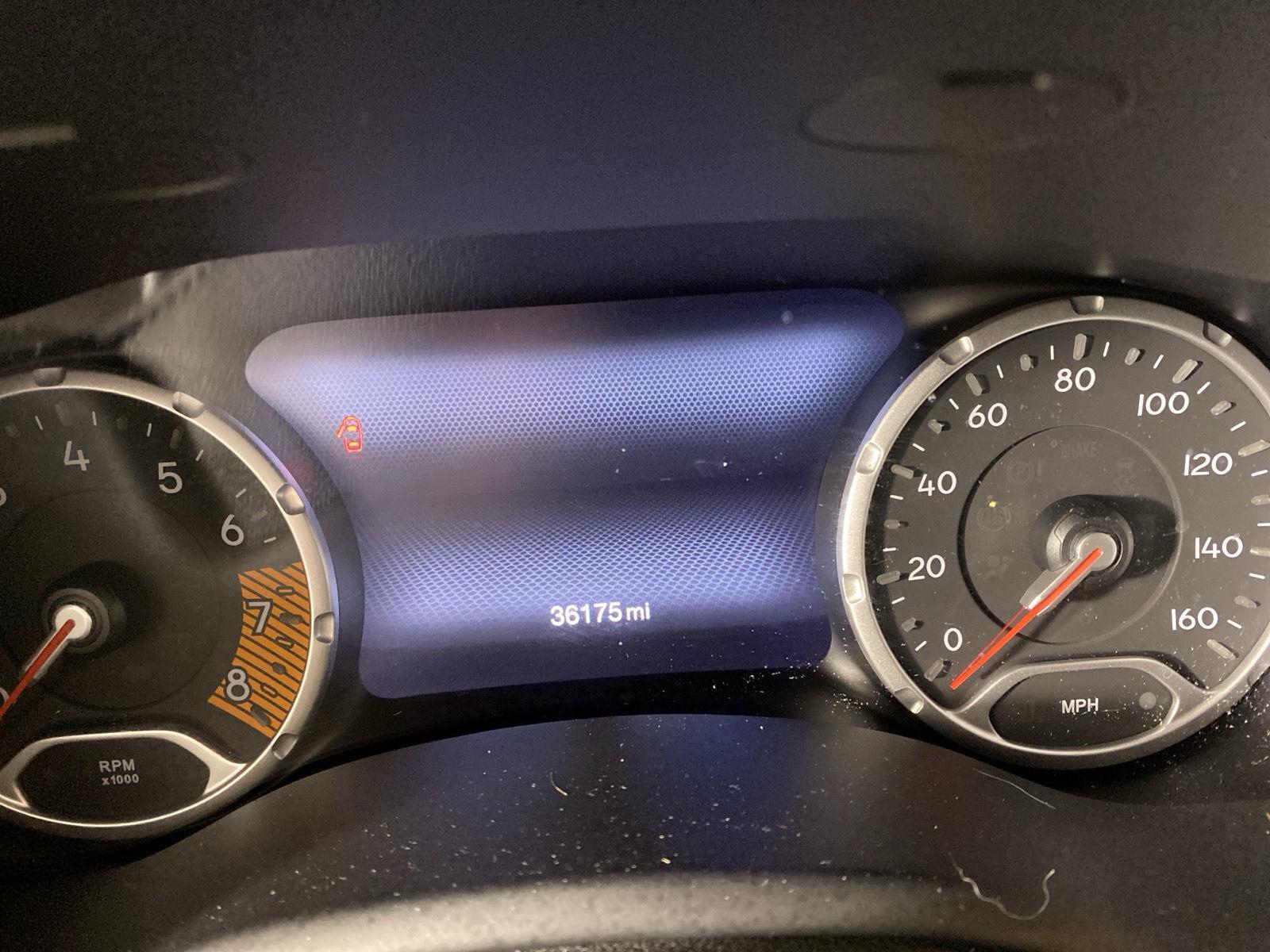Used 2022 Graphite Gray Jeep Latitude image 12