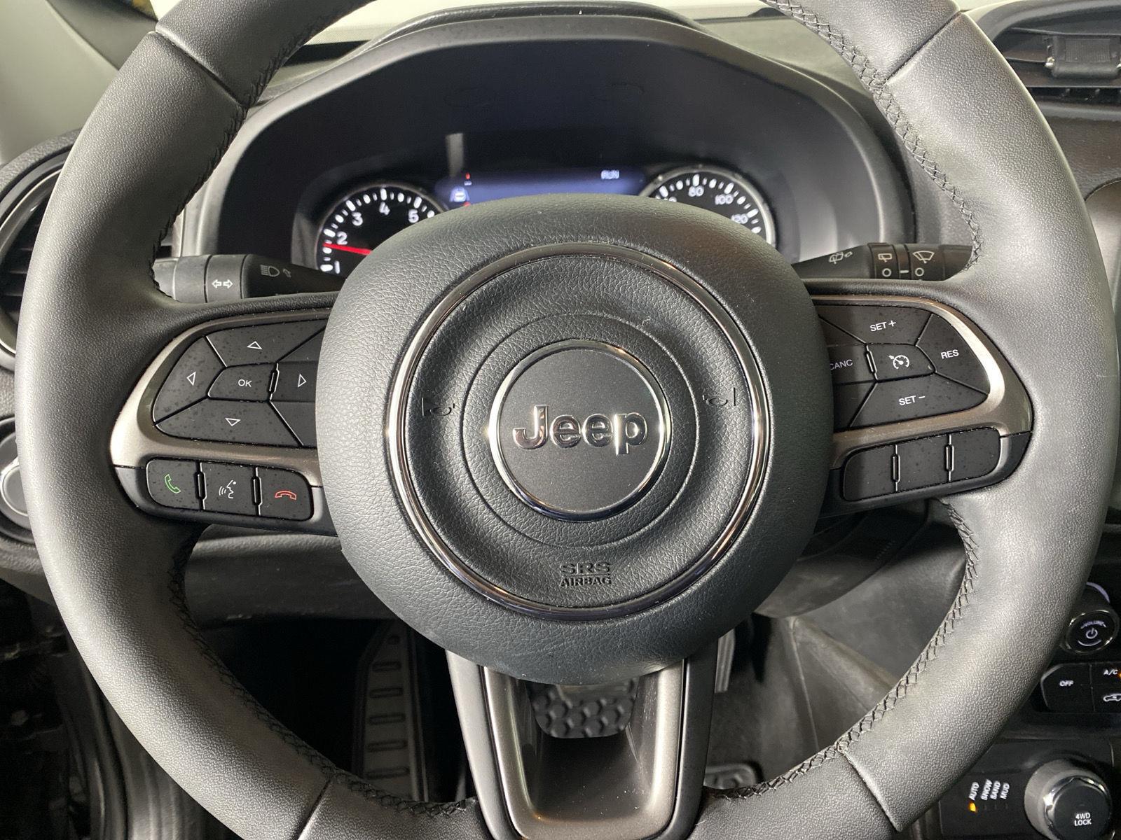 Used 2022 Graphite Gray Jeep Latitude image 13