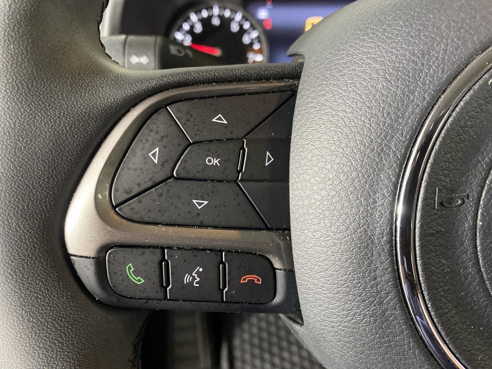 Used 2022 Graphite Gray Jeep Latitude image 14