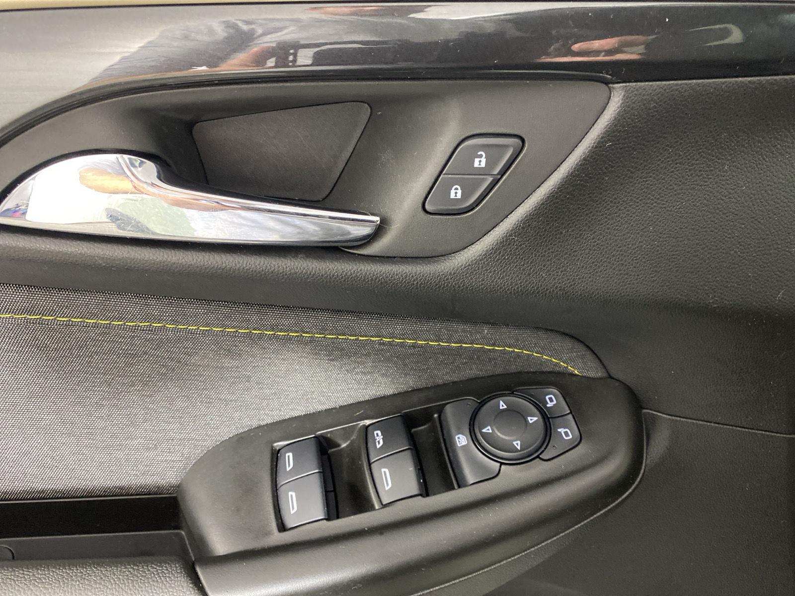 Used 2024 Cacti Green Chevrolet ACTIV image 12