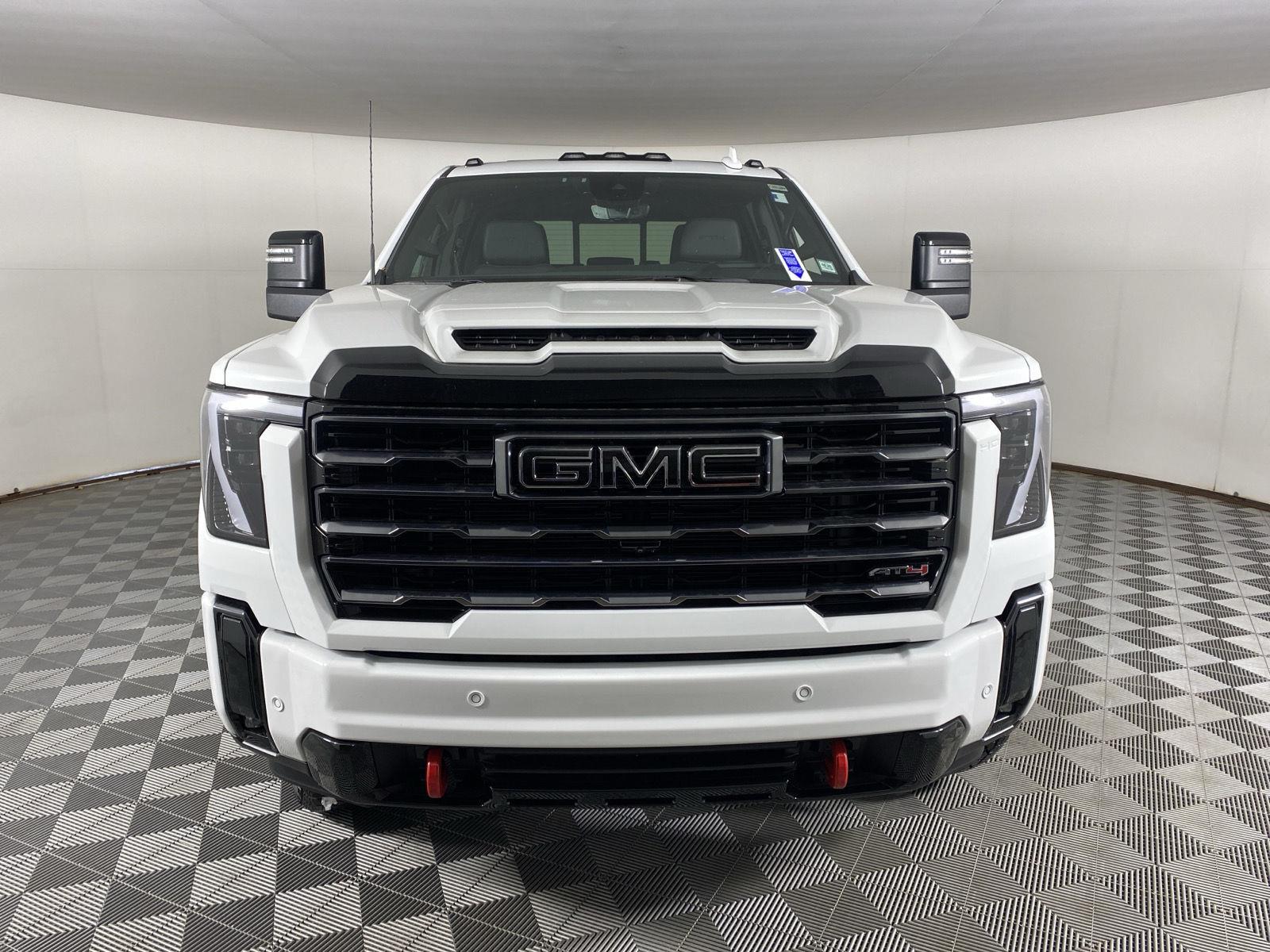 Used 2025 Summit White GMC AT4 image 2