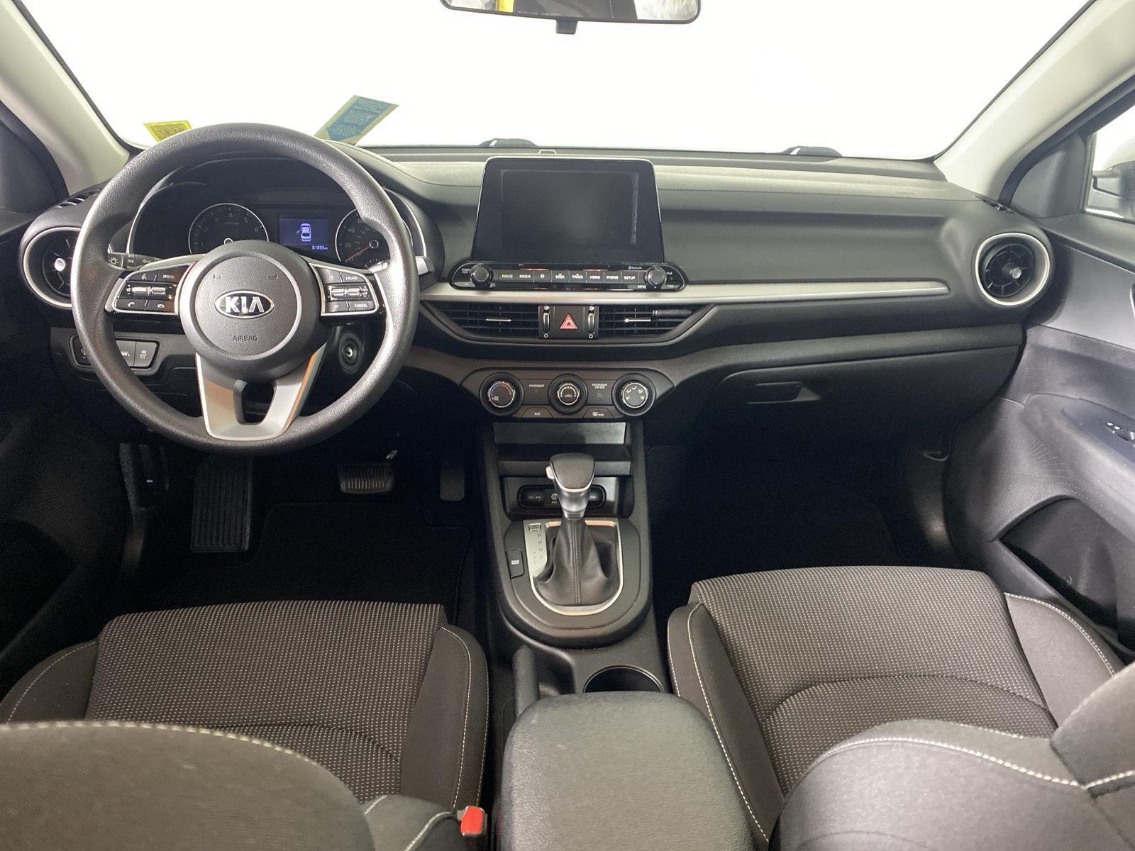 Used 2020 Clear White Kia LXS image 21