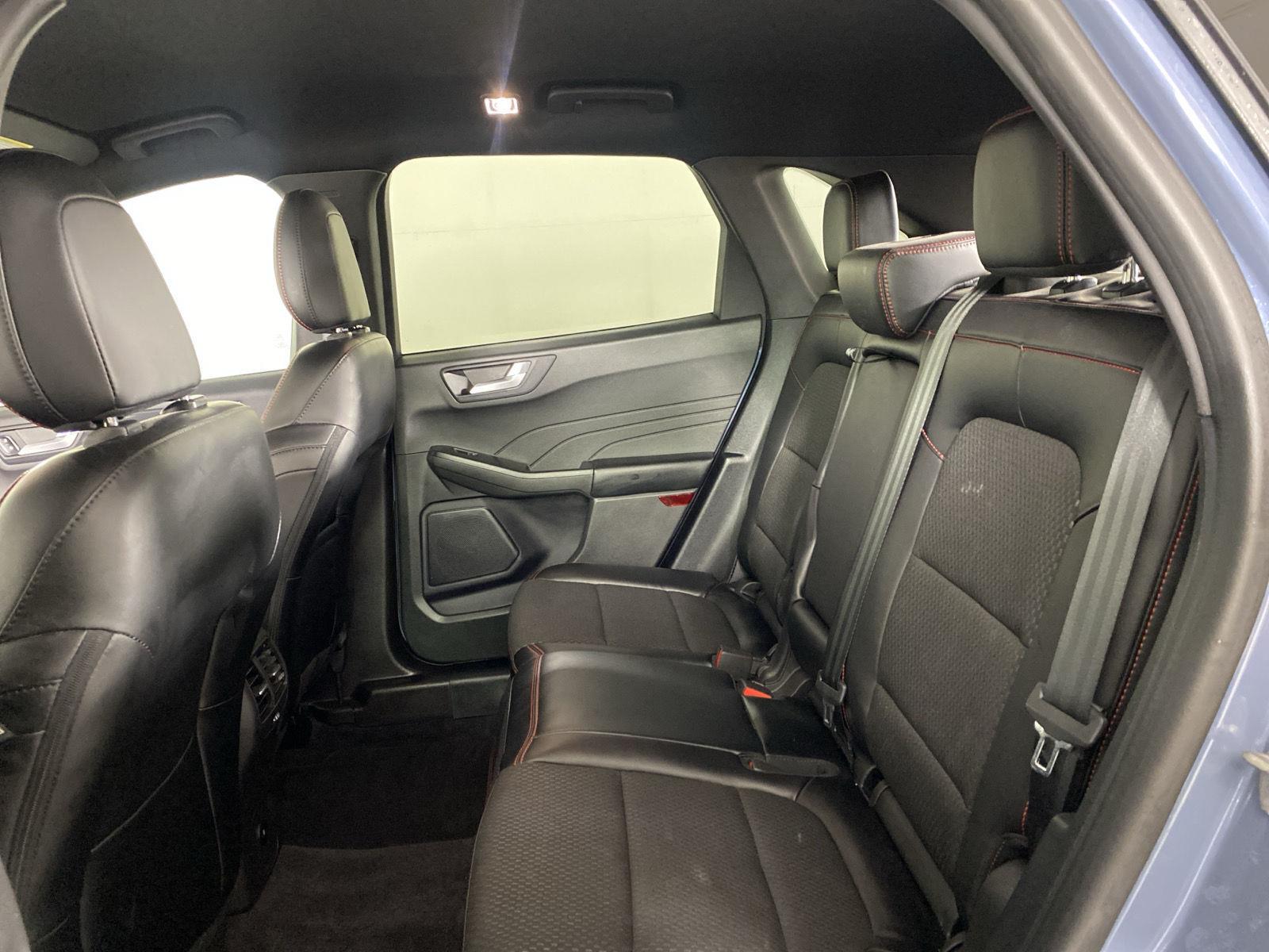 Used 2023 Vapor Blue Ford ST-Line image 23