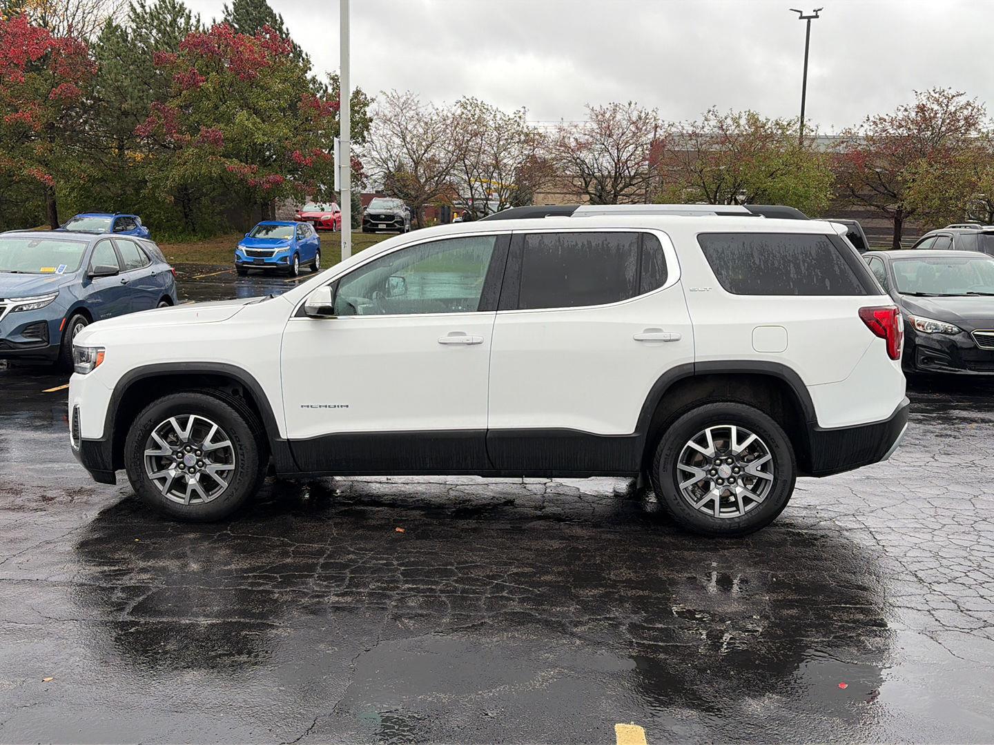 Used 2023 Summit White GMC SLT image 4