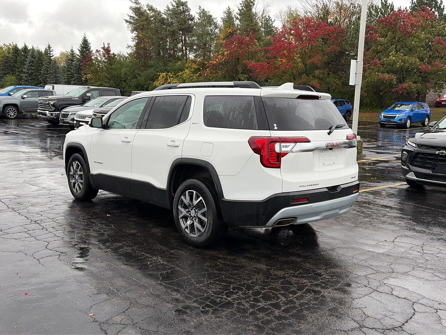 Used 2023 Summit White GMC SLT image 5
