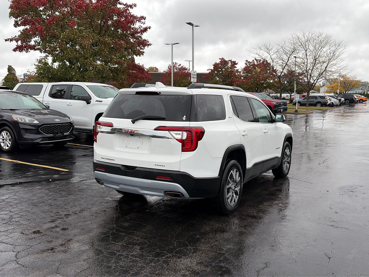 Used 2023 Summit White GMC SLT image 7