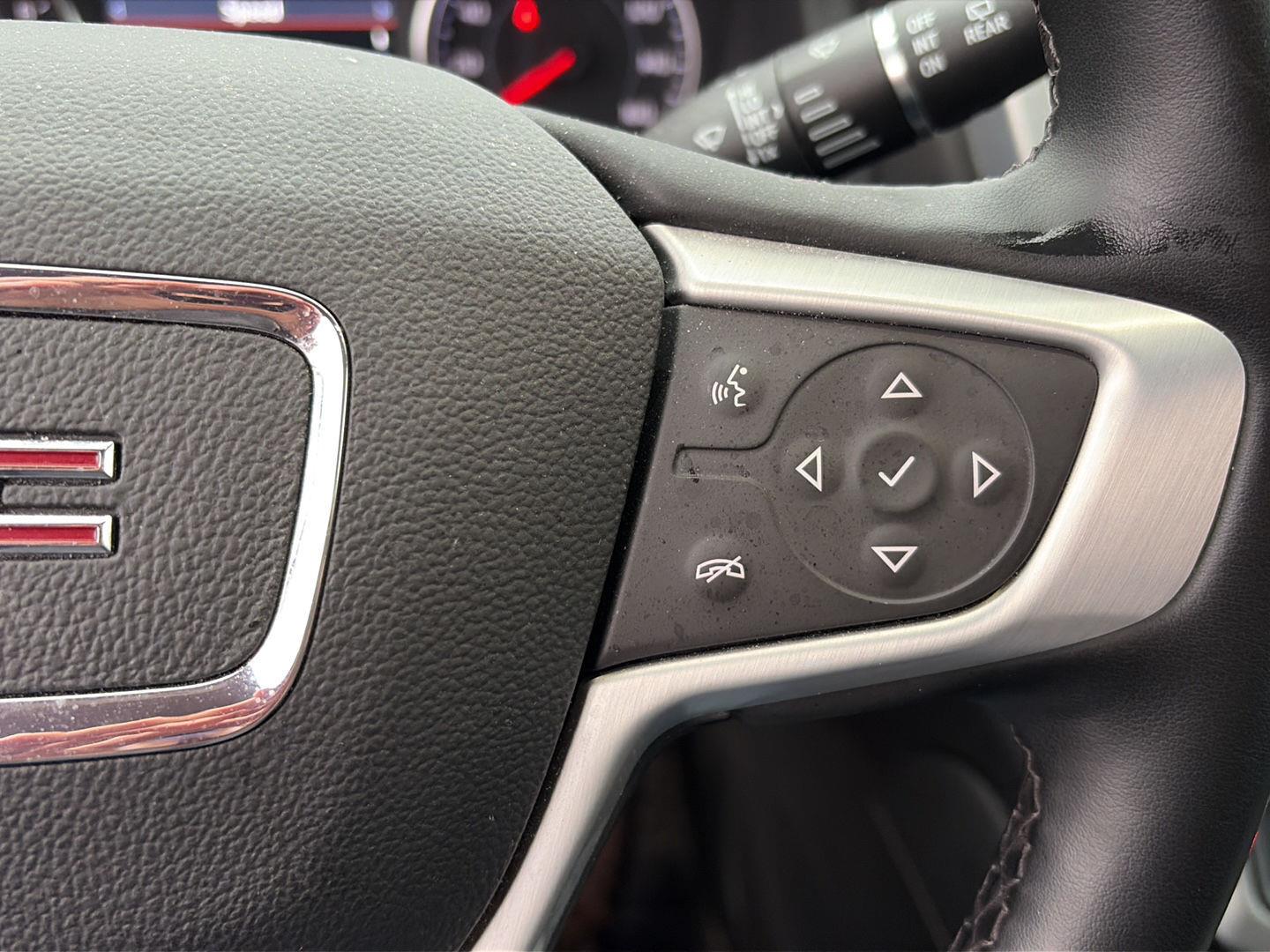 Used 2023 Summit White GMC SLT image 17