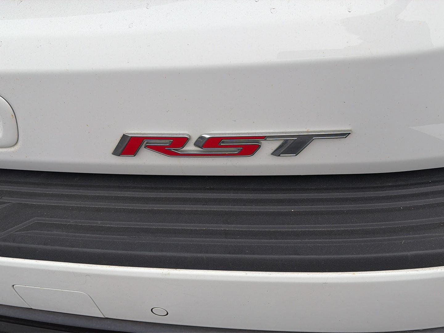 Used 2023 Wh Chevrolet  image 10