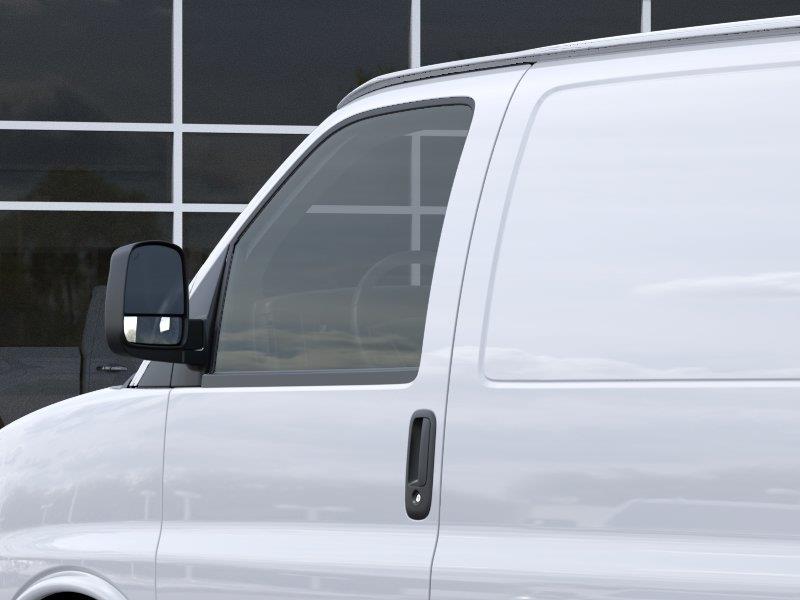 New 2026 Summit White Chevrolet WT image 12