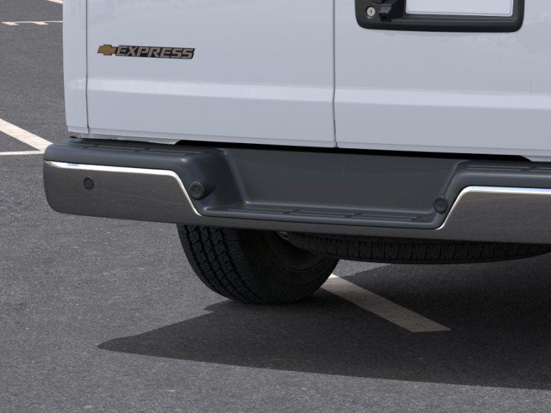 New 2026 Summit White Chevrolet WT image 14