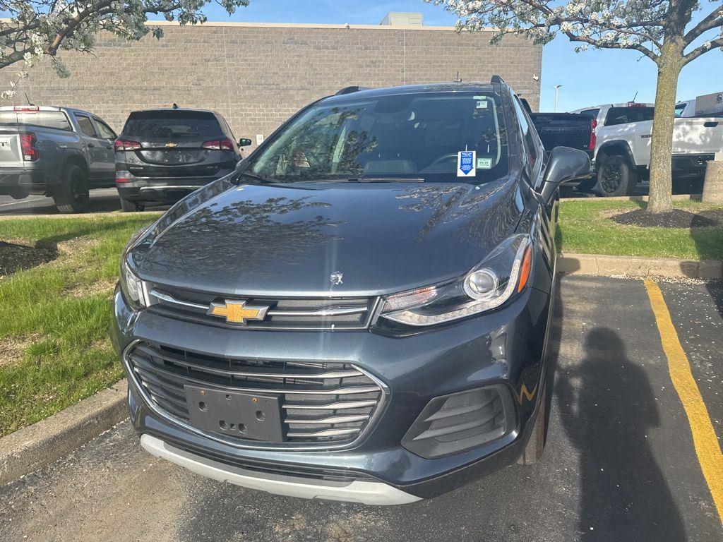 Used 2022 Shadow Gray Metallic Chevrolet LT image 2