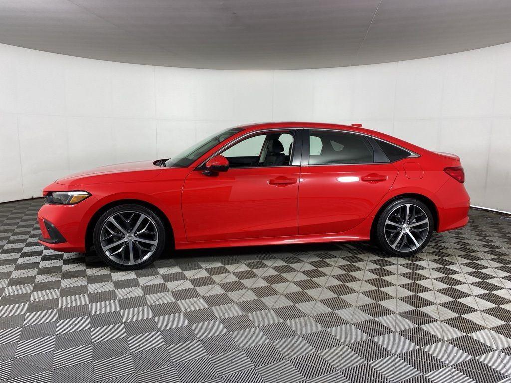 Used 2024 Rallye Red Honda Touring image 4