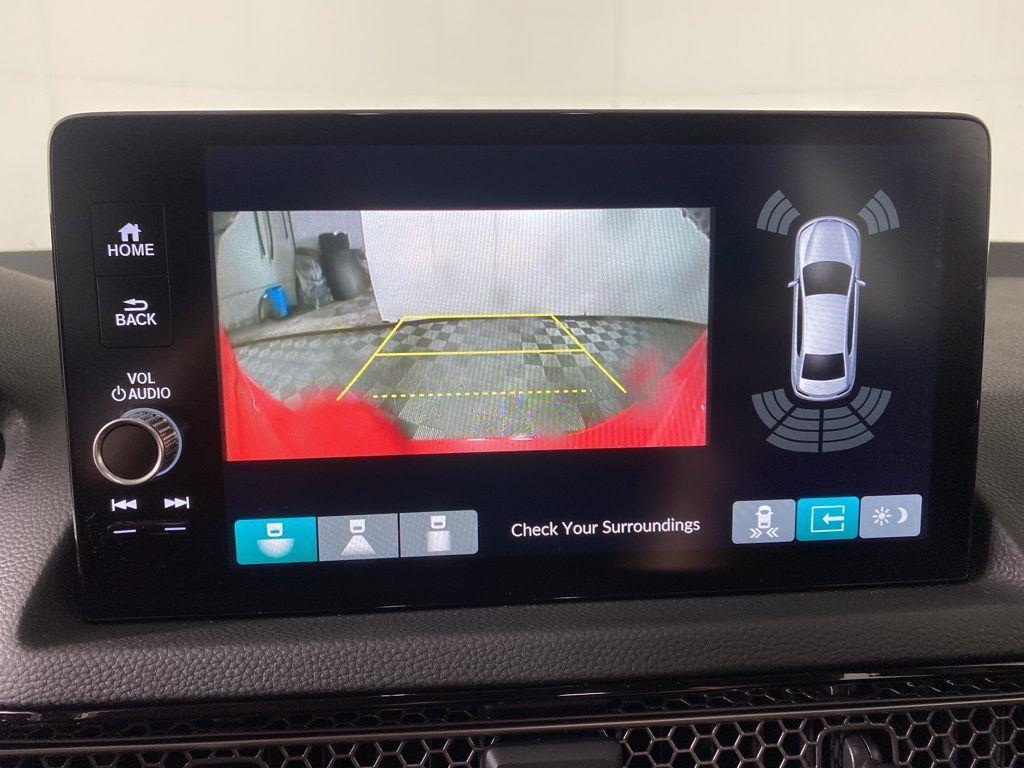 Used 2024 Rallye Red Honda Touring image 18