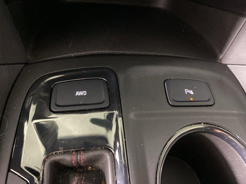 Used 2022 Summit White Chevrolet RS image 19
