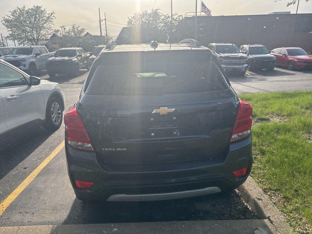 Used 2022 Shadow Gray Metallic Chevrolet LT image 9