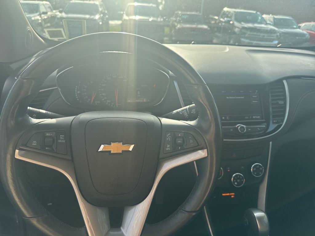 Used 2022 Shadow Gray Metallic Chevrolet LT image 13