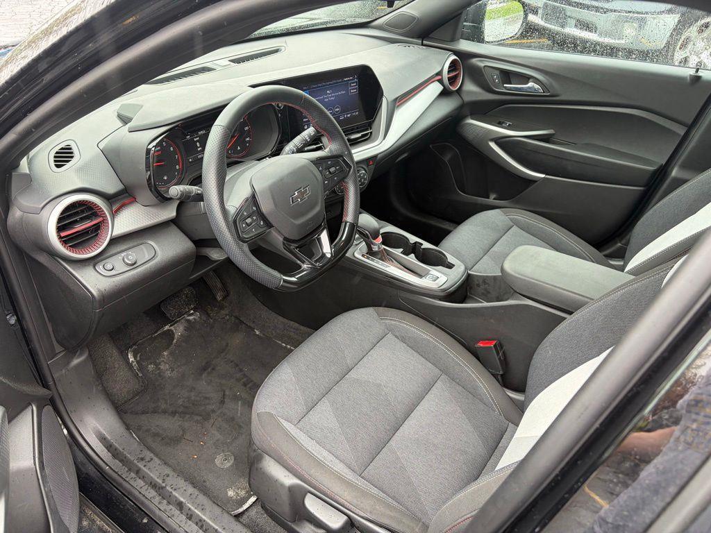 Used 2024 Black Metallic Chevrolet 1RS image 5