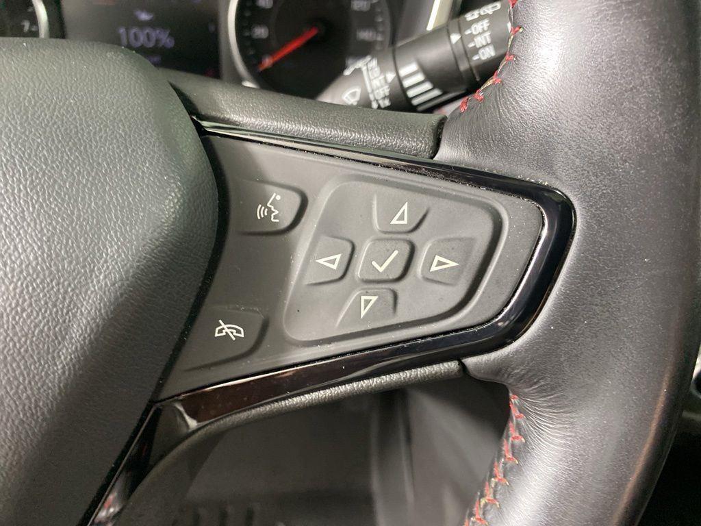 Used 2022 Summit White Chevrolet RS image 14