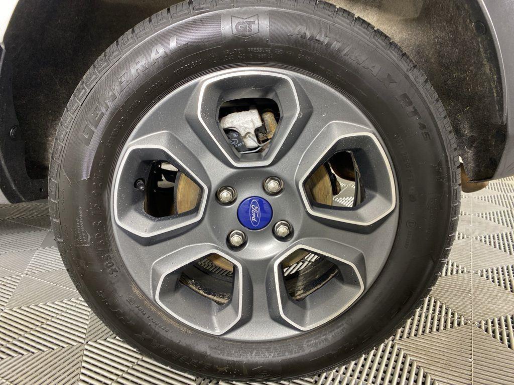 Used 2022 Silver Metallic Ford S image 9