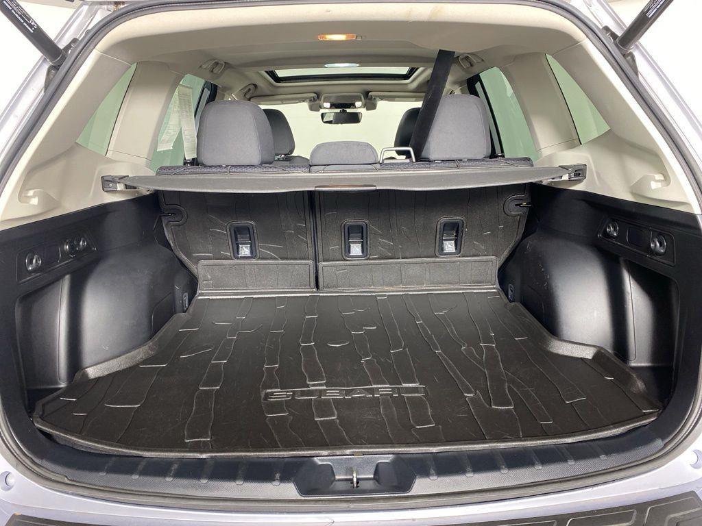 Used 2021 Ice Silver Metallic Subaru Premium image 25