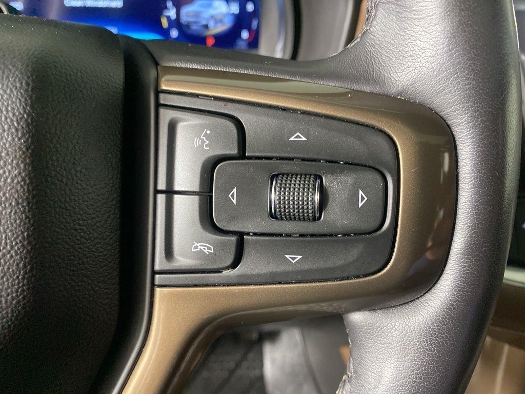 Used 2024 Pearl Chevrolet High Country image 16