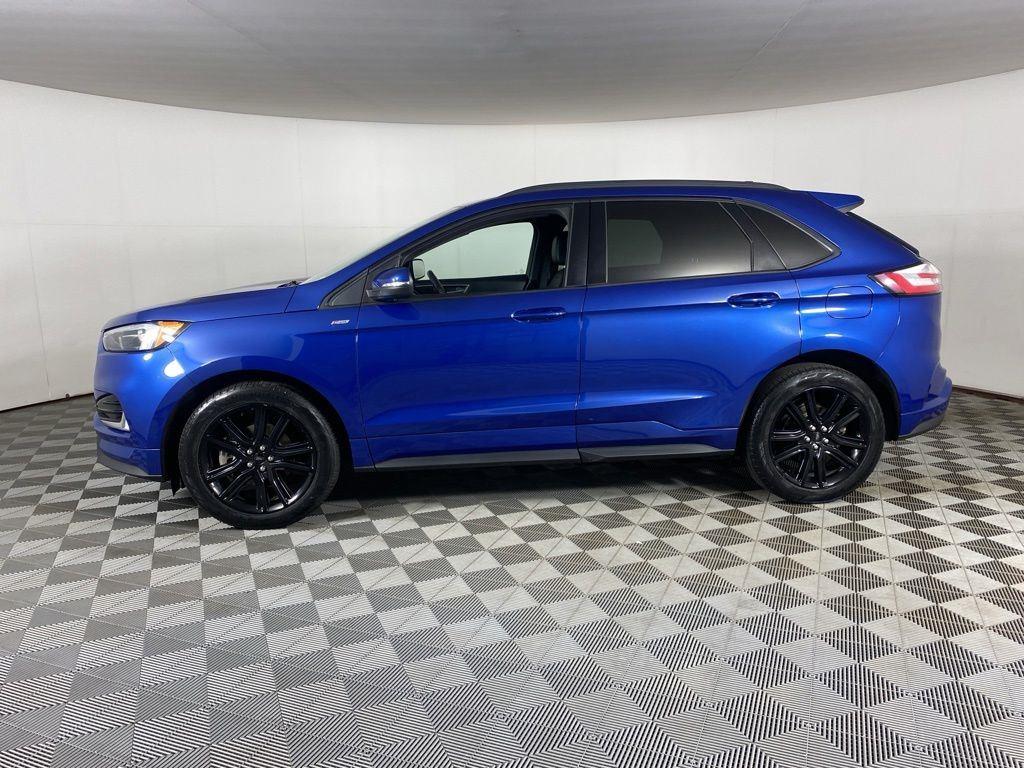 Used 2020 Blue Metallic Ford ST Line image 4