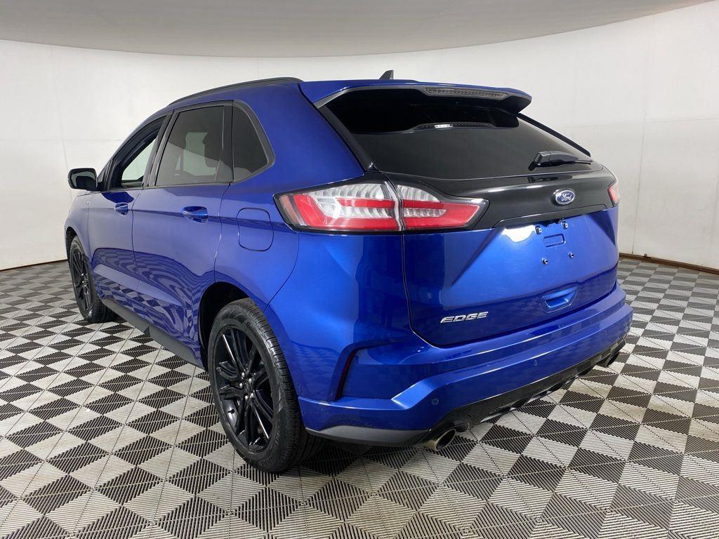 Used 2020 Blue Metallic Ford ST Line image 5