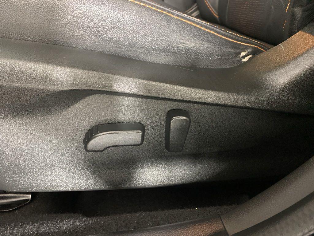 Used 2021 Crystal Black Silica Subaru Limited image 11