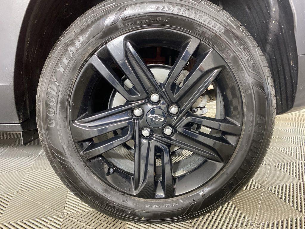 Used 2024 Orange Metallic Chevrolet ACTIV image 9