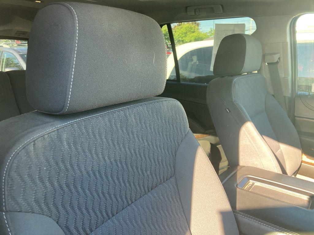 Used 2019 Velvet Chevrolet LS image 9