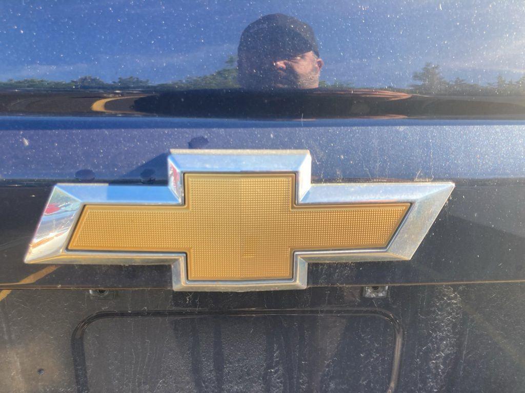 Used 2019 Velvet Chevrolet LS image 11