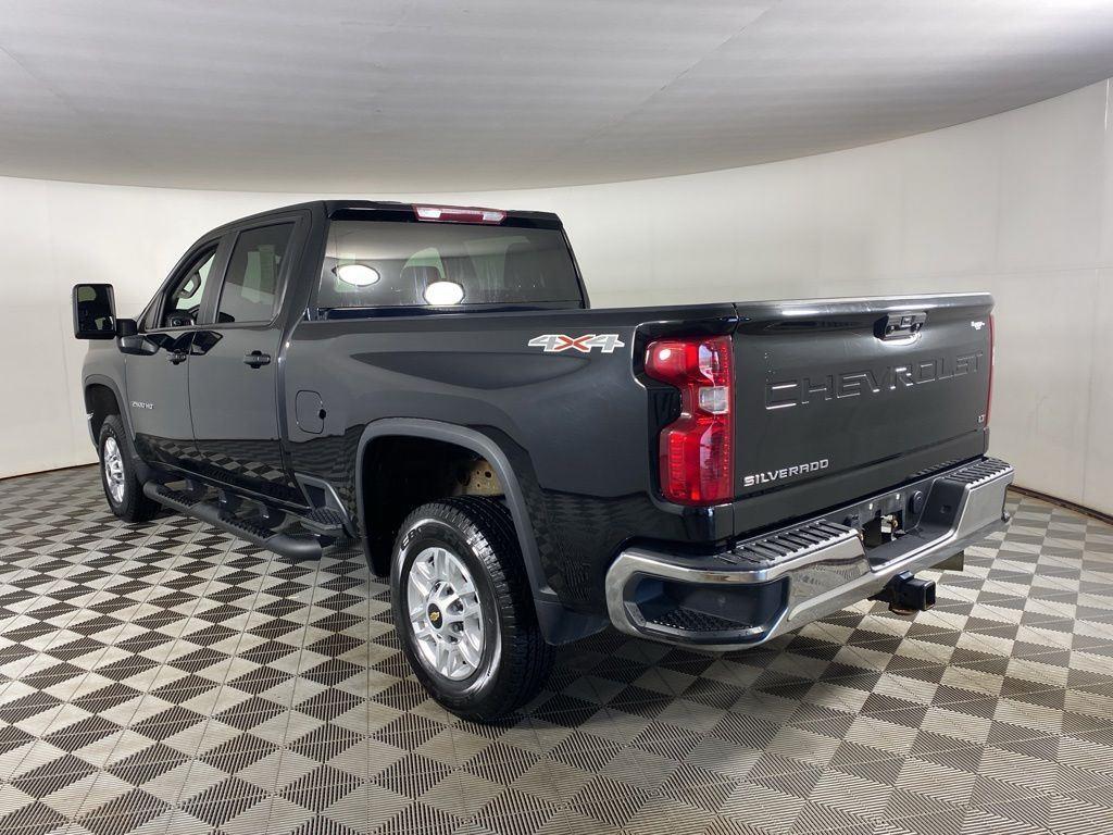 Used 2022 Black Chevrolet LT image 5