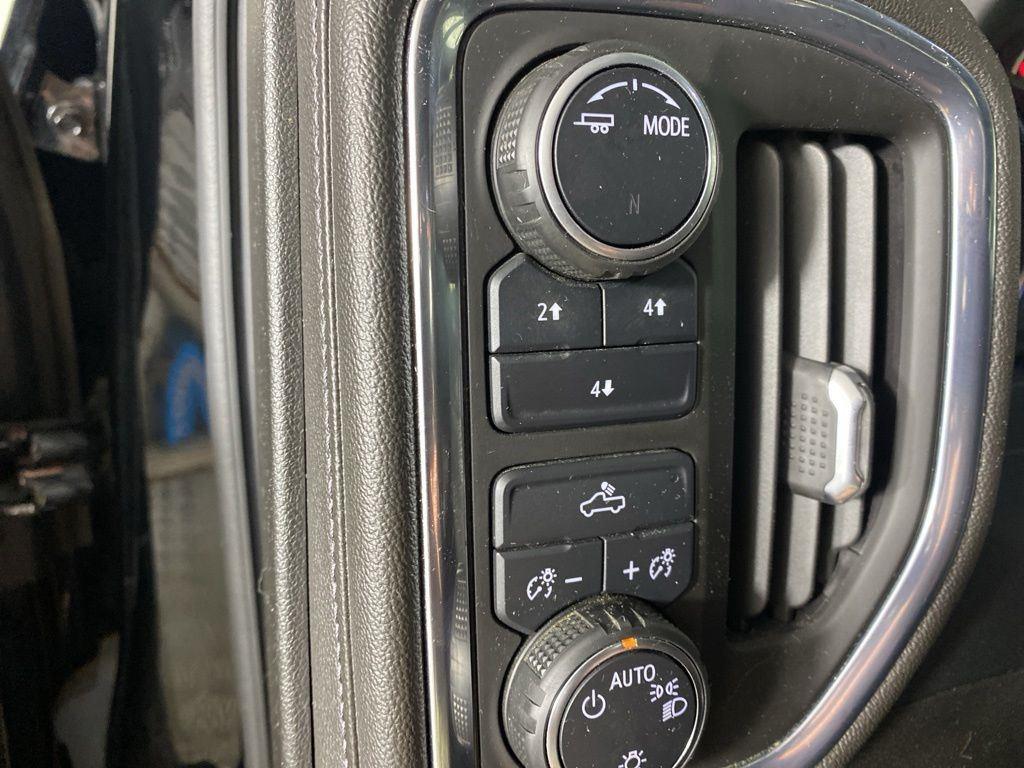 Used 2022 Black Chevrolet LT image 12