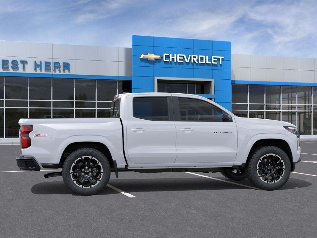 Used 2026 Summit White Chevrolet Z71 image 5