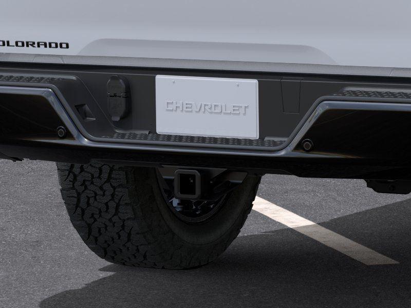 Used 2026 Summit White Chevrolet Z71 image 14