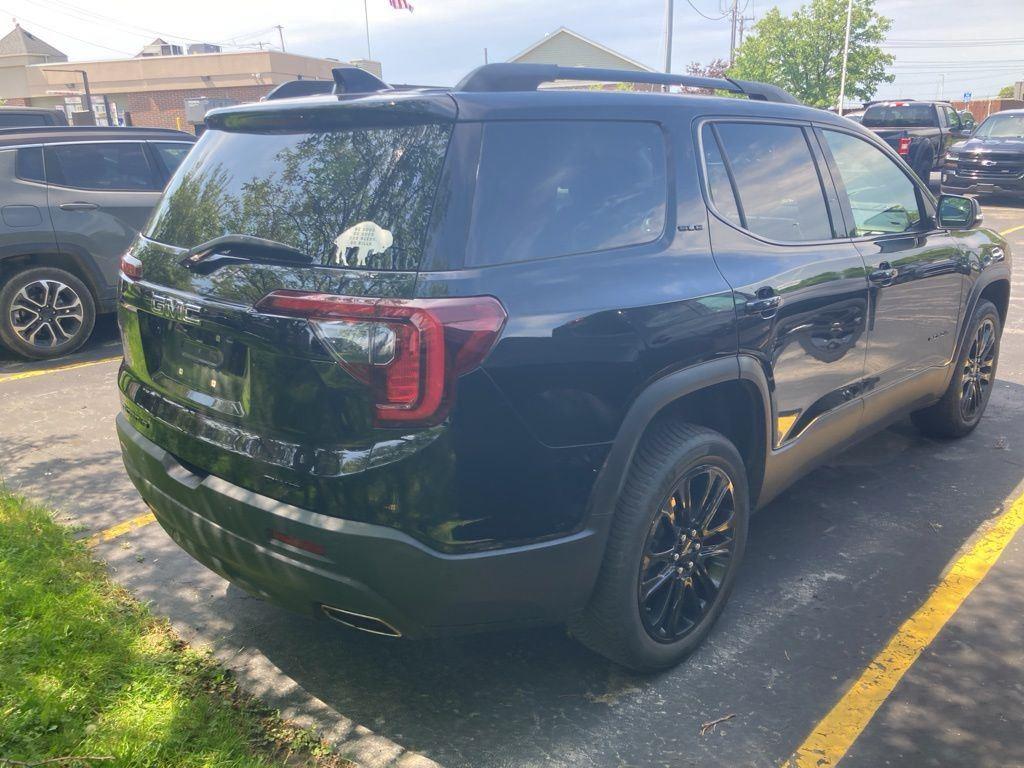 Used 2022 Ebony Twilight Metallic GMC SLE image 5